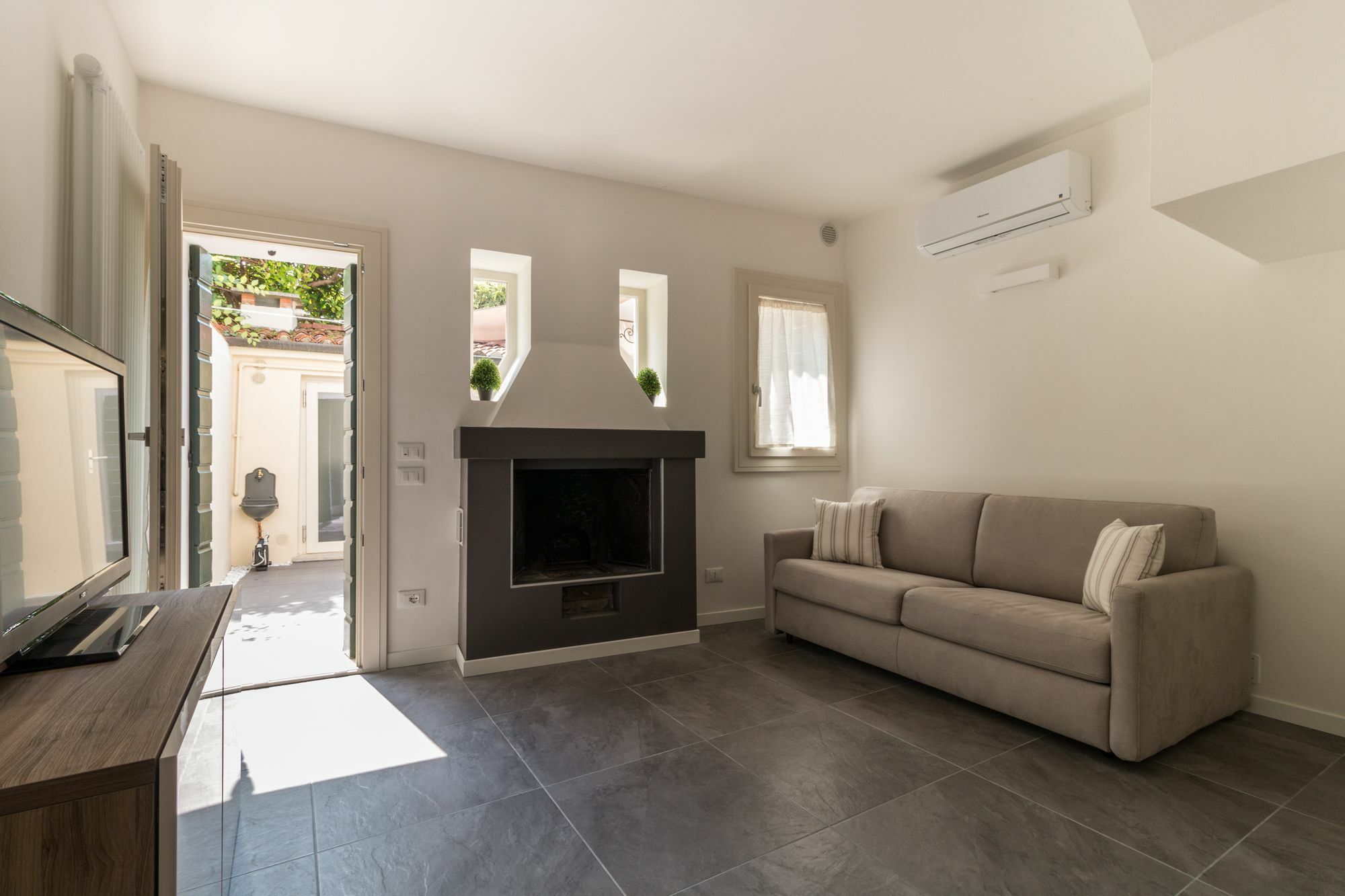 Modern Apartment Treviso Luaran gambar